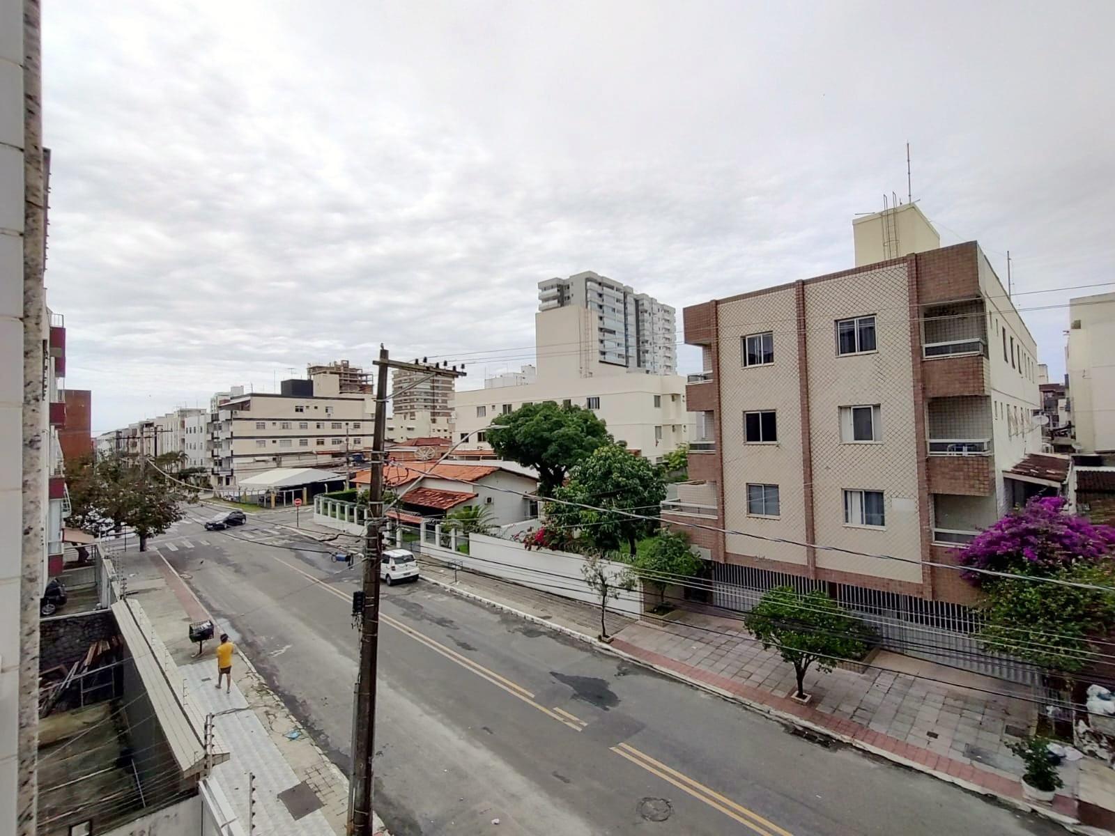 Apartamento à venda na Praia do Morro, Guarapari-ES: 2 quartos, 1 suíte, 1 sala, 2 banheiros, 1 vaga - 70m². Aproveite!