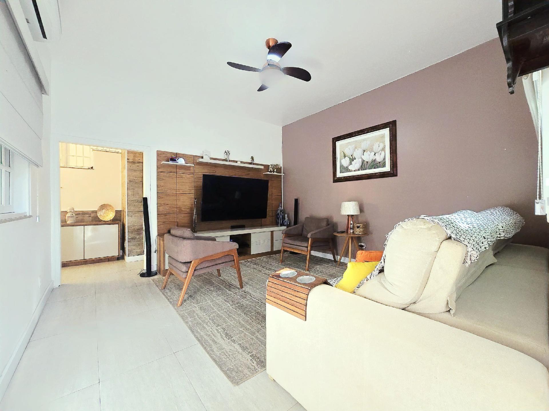 Casa 3 suítes, 3 quartos, 2 salas, varanda, quintal, garagem, 160 m² por R$ 1.100.000 no Grajaú