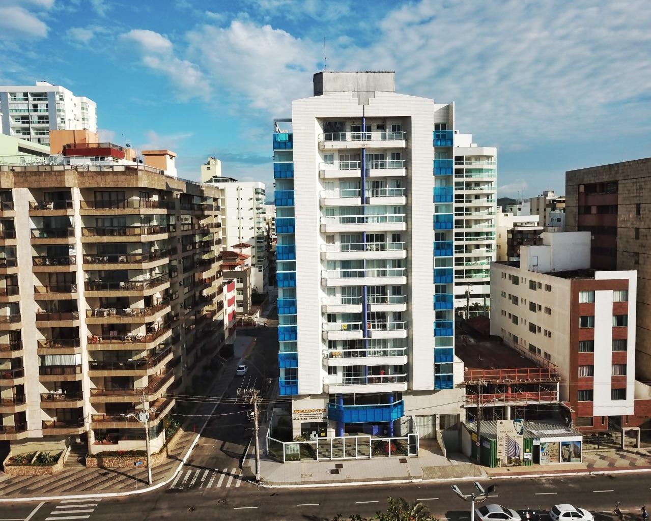 Edifício Palma Beach apartamento de 3 quartos a venda, frente para o mar na Praia do Morro Guarapari ES
