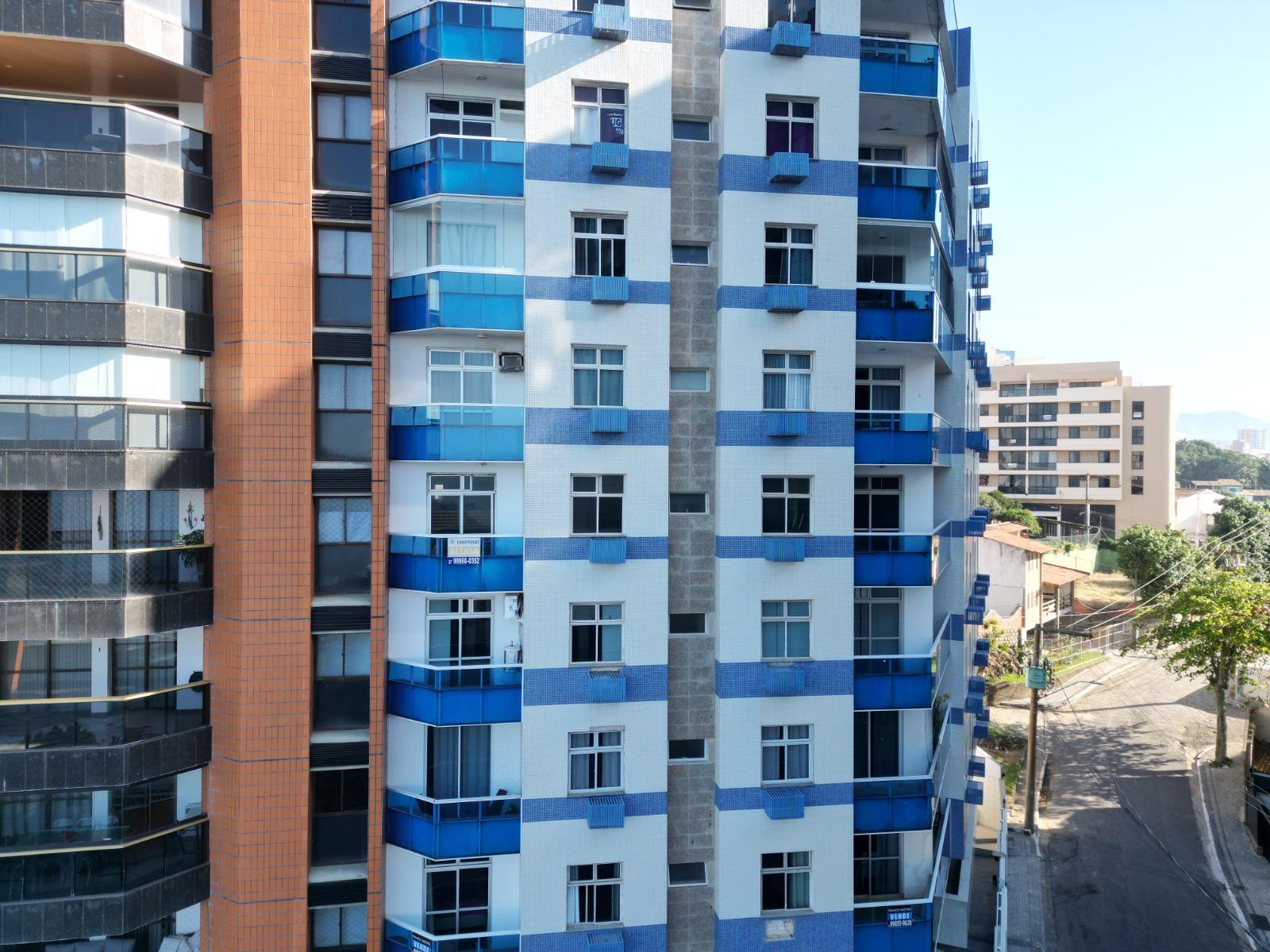 Edifício Leticia apartamento de 3 quartos a venda frente para o mar na Praia das Virtudes Centro de Guarapari ES