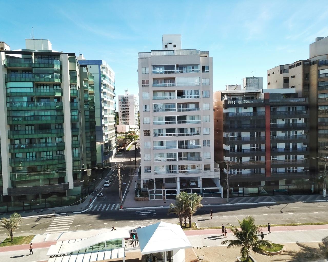 Edifício Mont Parnat apartamento de 3 quartos a venda, frente para o mar na Praia do Morro Guarapari ES