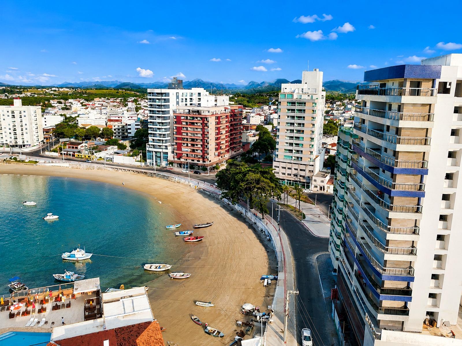 Cobertura Duplex 3 quartos lazer completo à Beira-Mar em Guarapari-ES