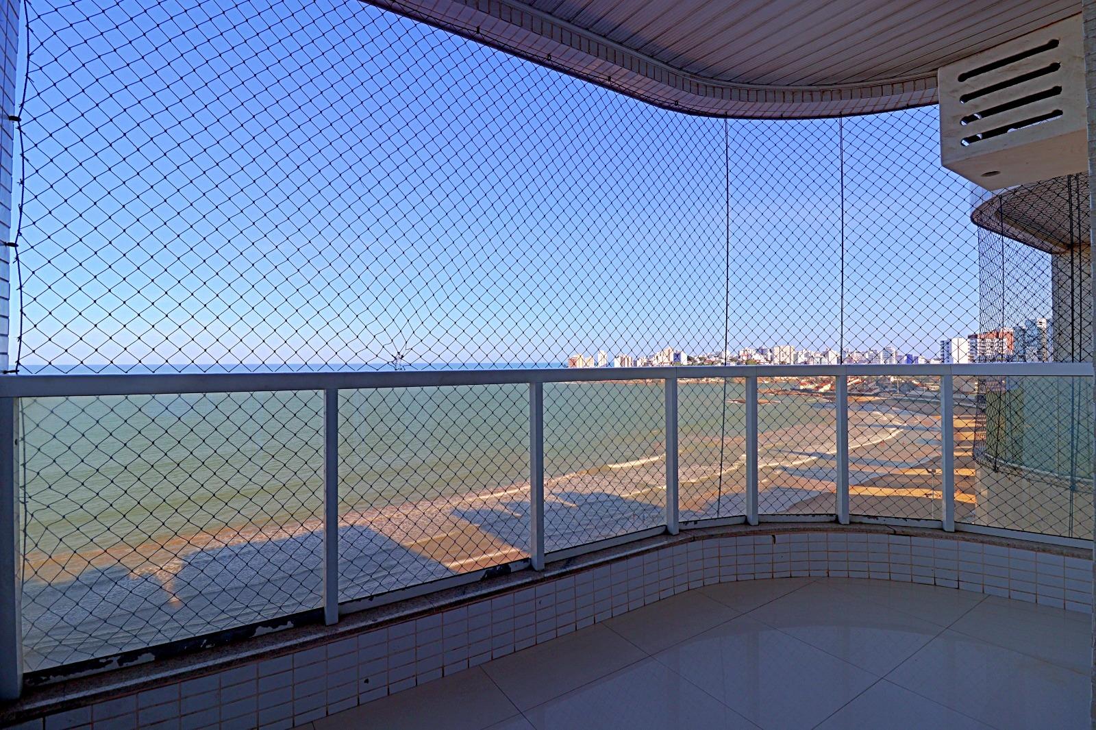 Apartamento a venda com 3 quartos a venda, na orla da Praia do Morro em Guarapari - ES