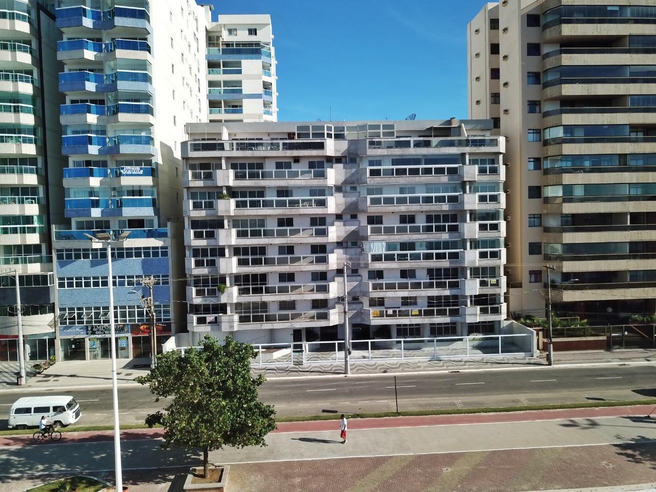 Edifício Varandas da Praia apartamento de 3 quartos a venda, frente para o mar na Praia do Morro Guarapari ES