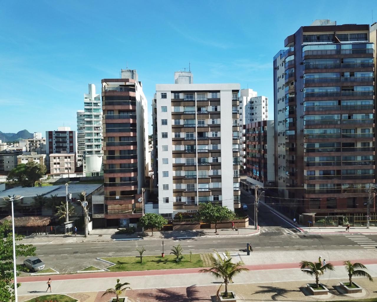 Edifício Gênova apartamento de 3 e 2 quartos a venda, frente para o mar na Praia do Morro Guarapari ES