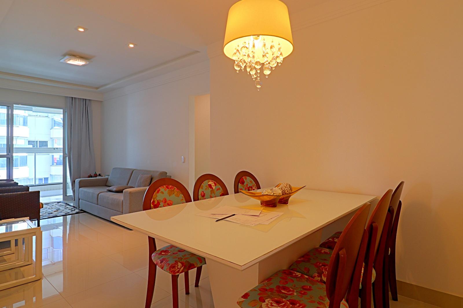 Apartamento 3 quartos, 1 suíte, 2 vagas no centro de Guarapari - ES