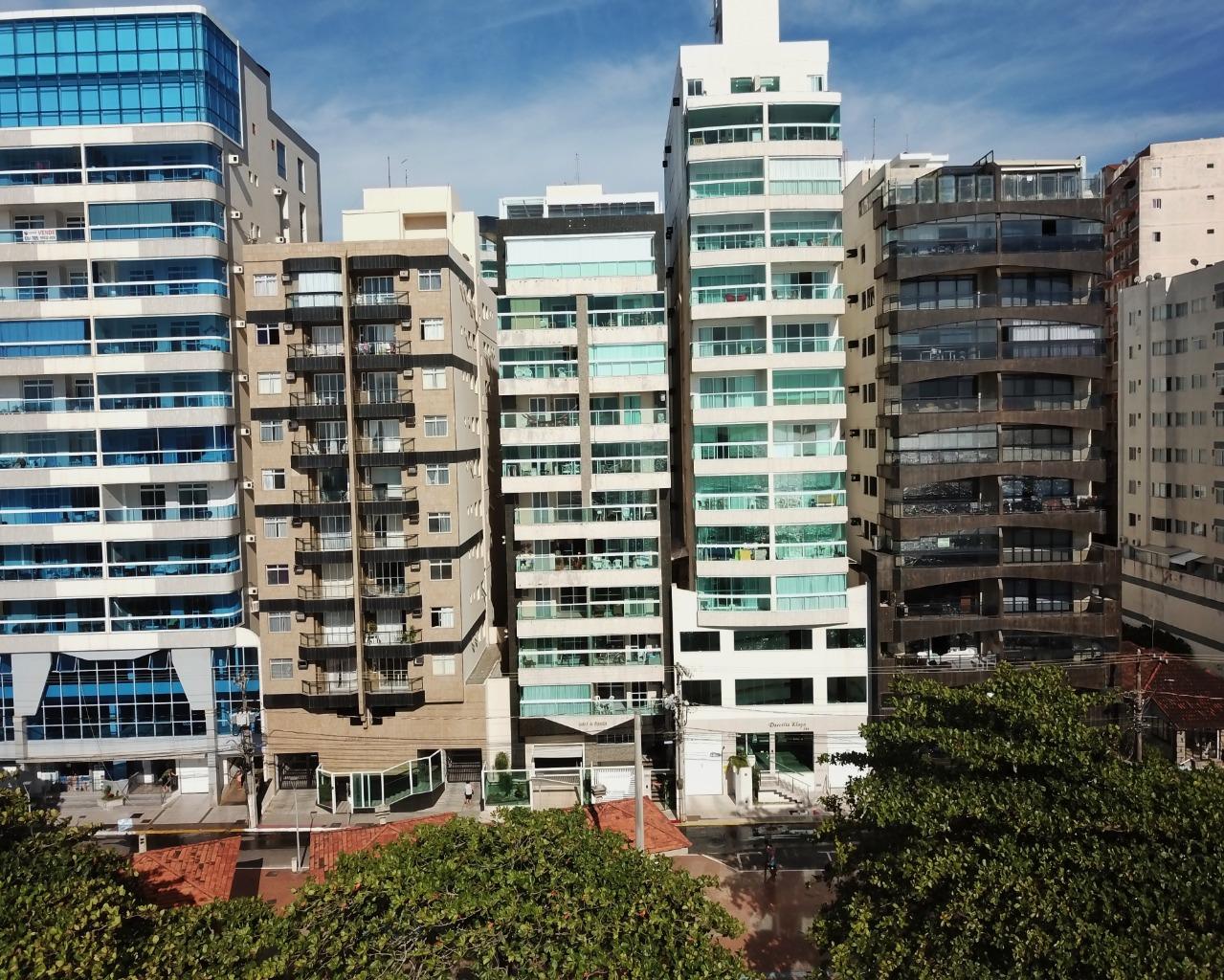 Edifício João Teixeira Siqueira Apartamento 3 quartos a venda na Praia das Castanheira Centro de Guarapari ES