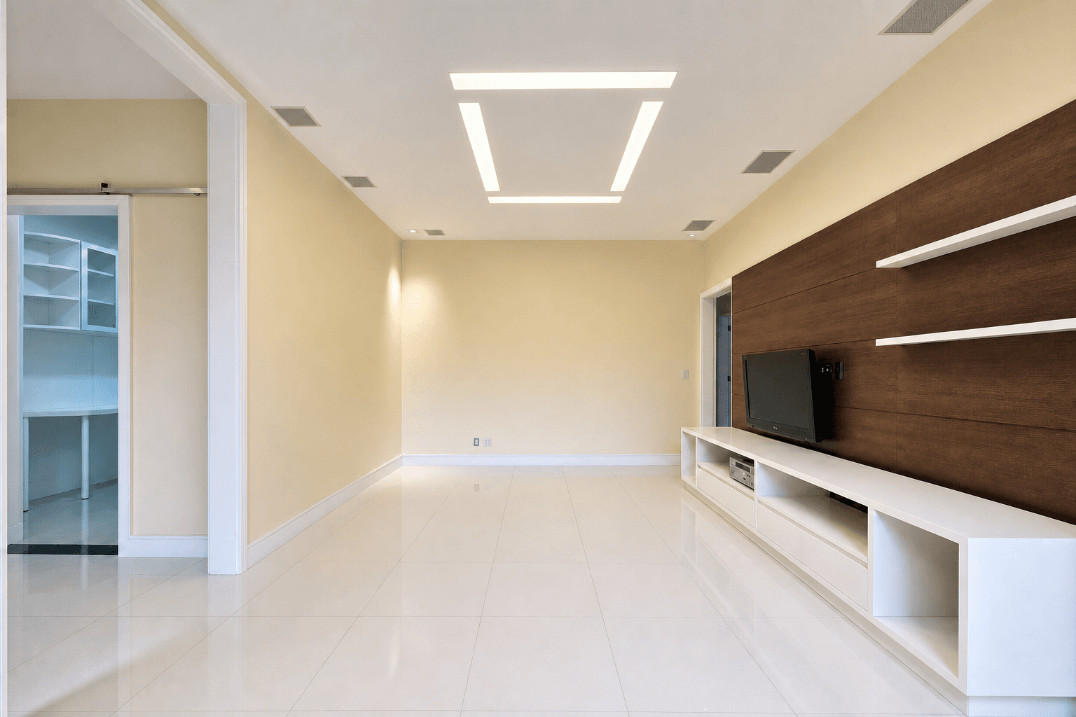 Apartamento com Hall, 3 Quartos, suíte, closet, armários, copa - Cozinha, depend