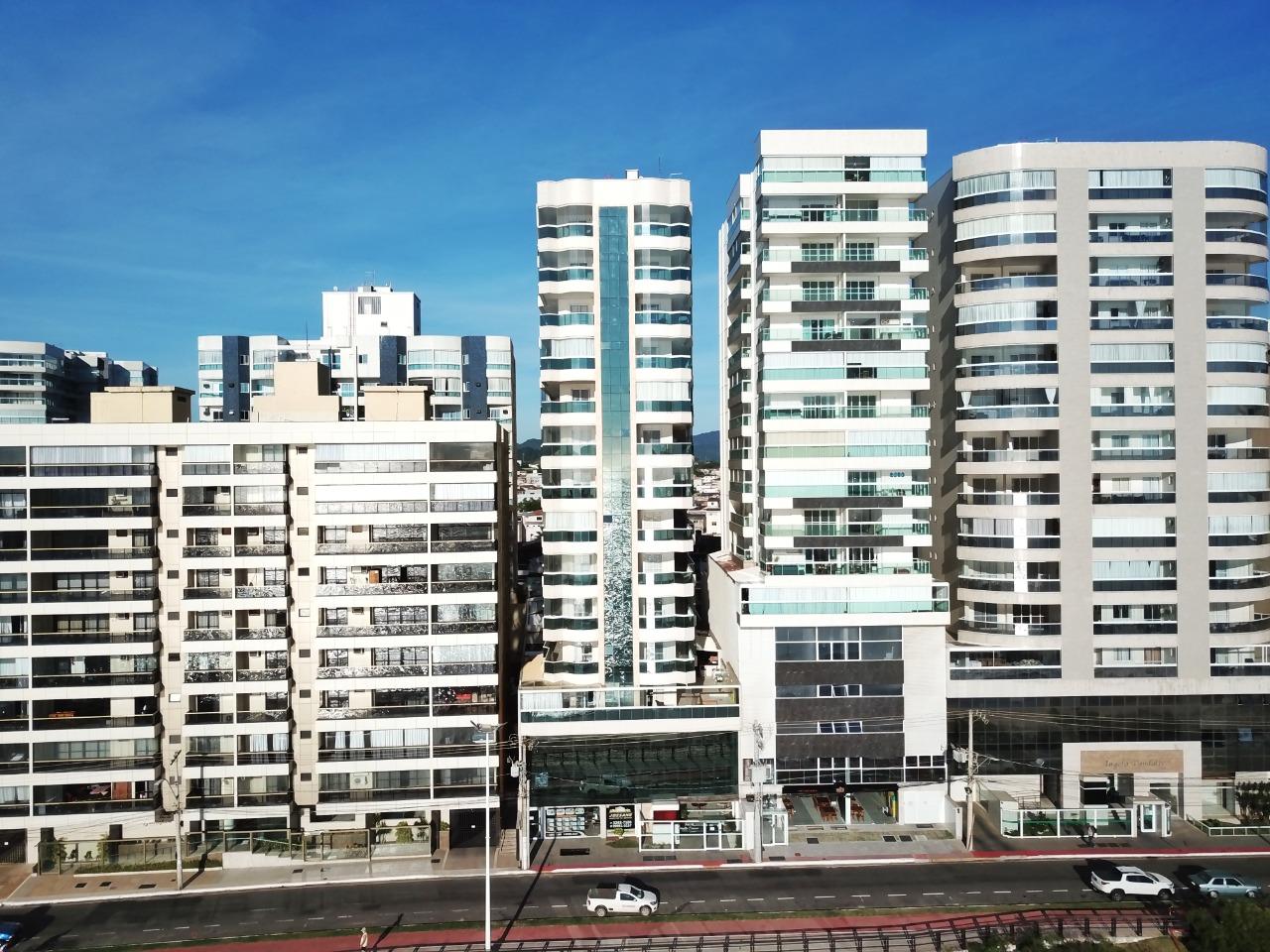 Edifício Sebastiao Carneiro apartamento de 3 e 2 quartos a venda com lazer completo frente para o mar na Praia do Morro Guarapari ES
