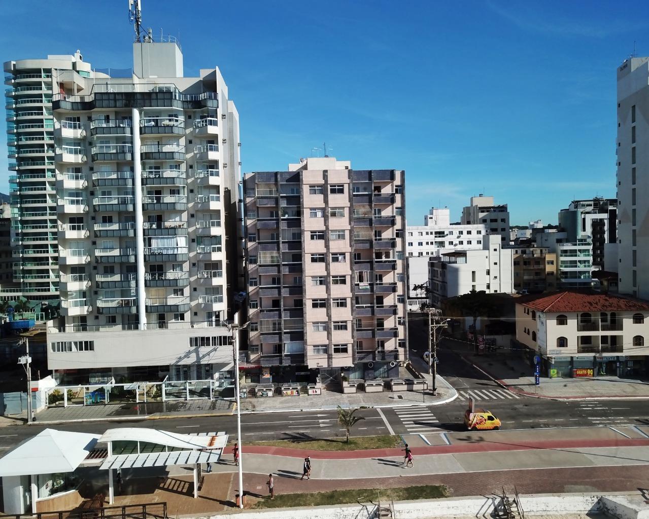 Edifício Rosana apartamento de 2 e 1 quartos a venda, frente para o mar na Praia do Morro Guarapari ES