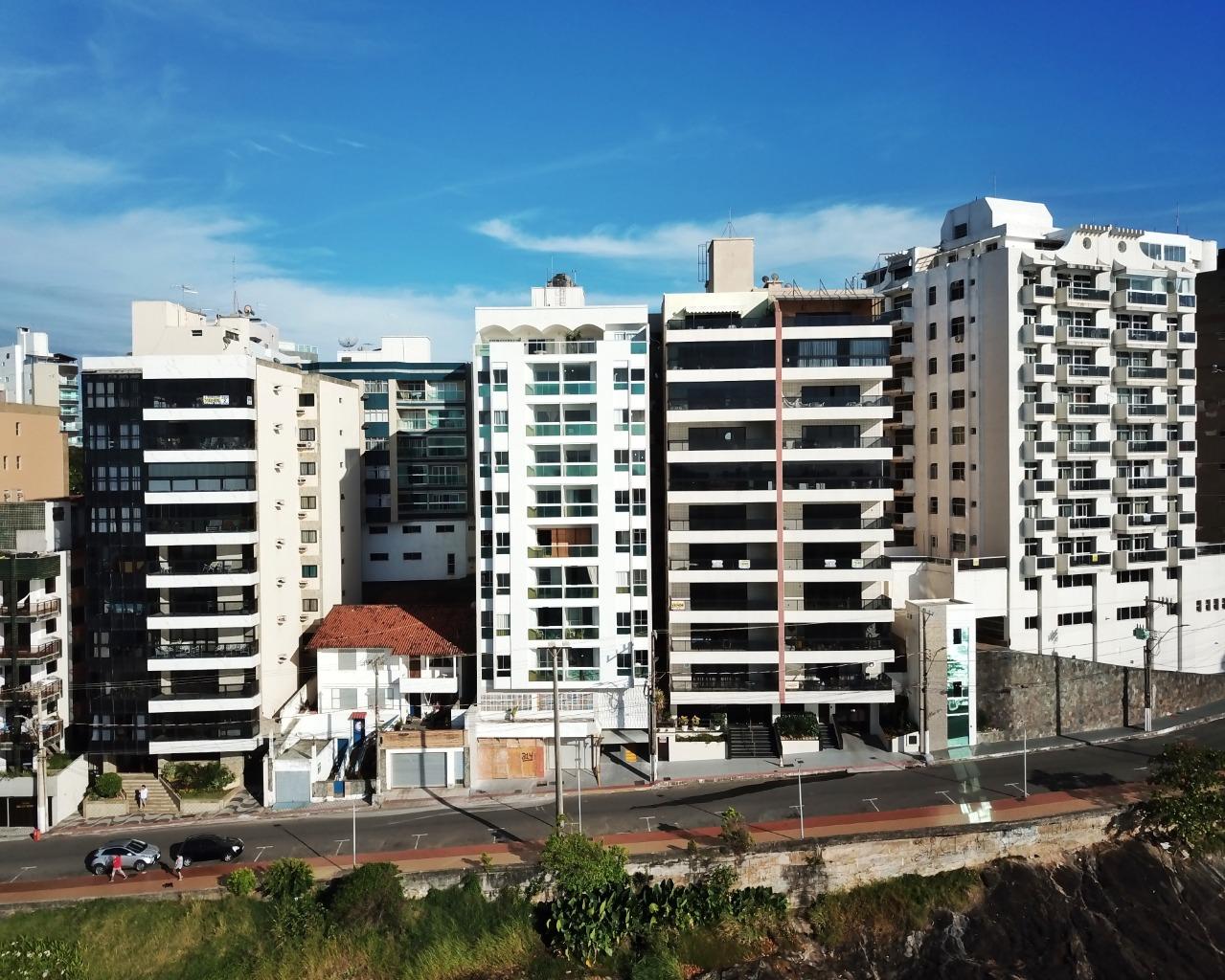 Edifício Bougainville apartamento de 3 quartos a venda em frente para o mar na Praia dos Namorados Centro de Guarapari ES