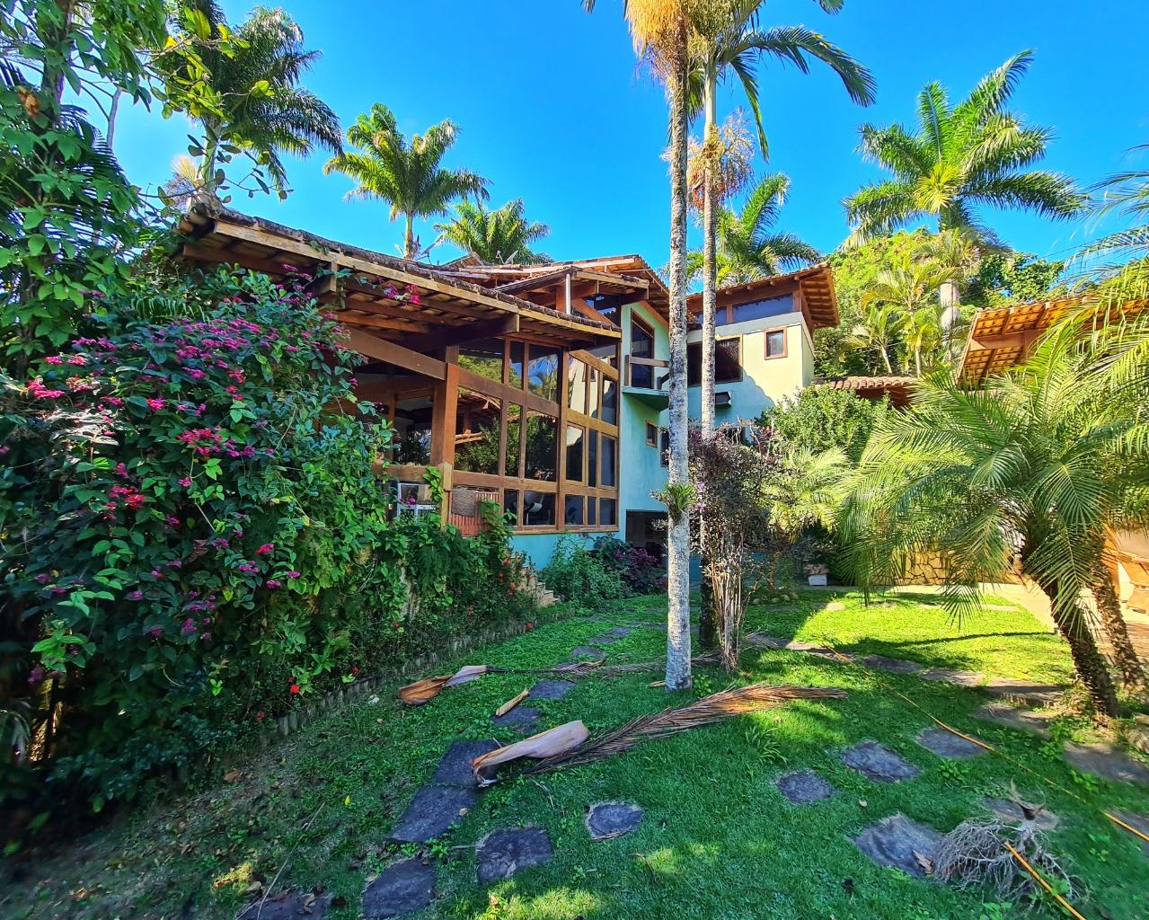 Casa de alto padrão na Aldeia da Praia com lazer completo Guarapari-ES