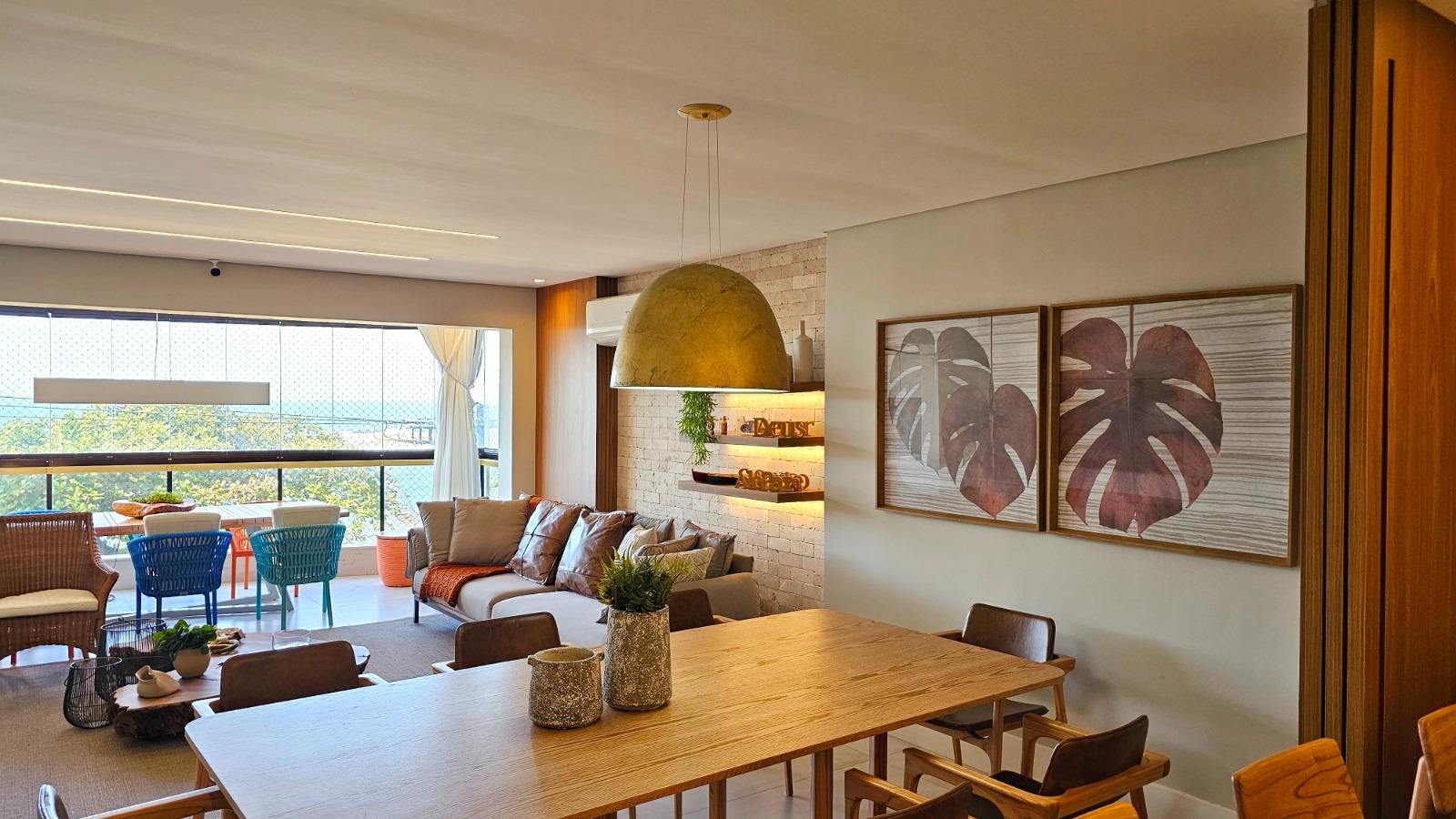 Apartamento mobiliado e decorado 3 quartos sendo 1 suites a venda na Praia das Castanheiras Centro de Guarapari ES