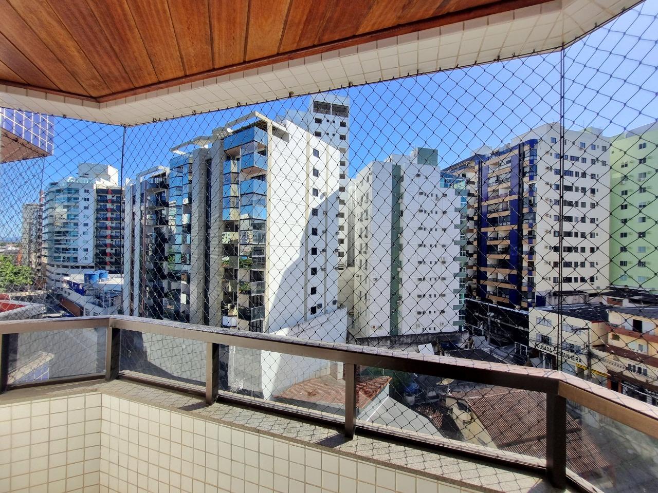 Apartamento com 2 quartos sendo 1 suite, + dcé a venda, 75m² no Centro de Guarapari-ES