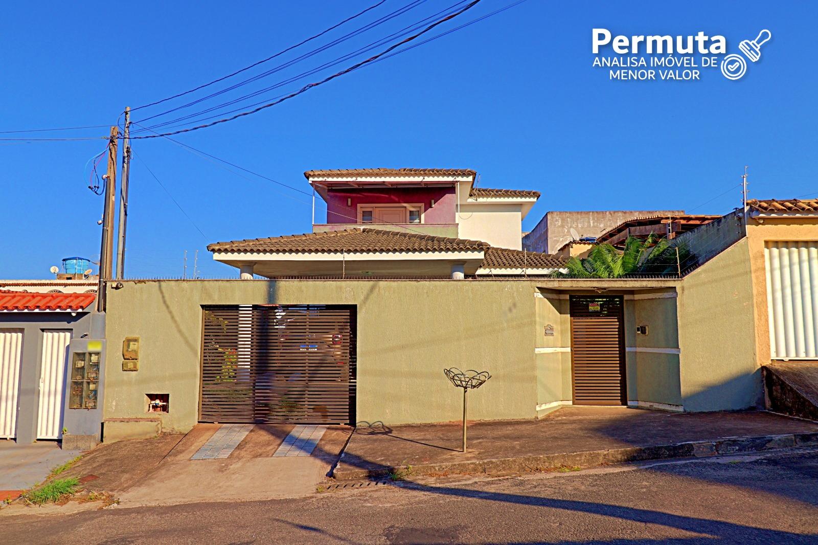 Maravilhosa casa Duplex de 4 Qts, com lazer completo em Guarapari.