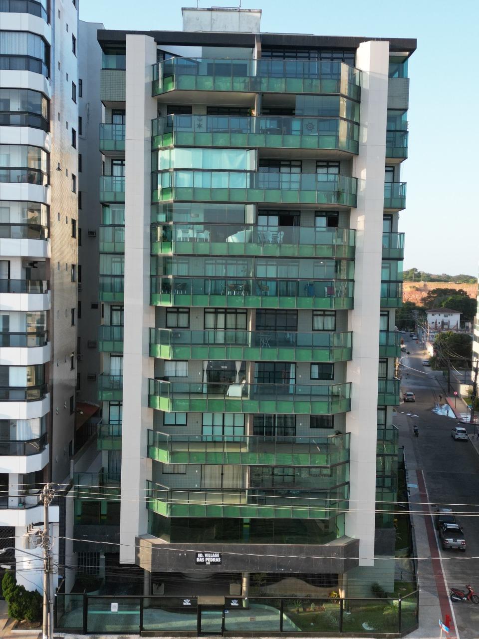Edifício Village Das Pedras apartamento de 3 quartos a venda, frente para o mar na Praia do Morro Guarapari ES