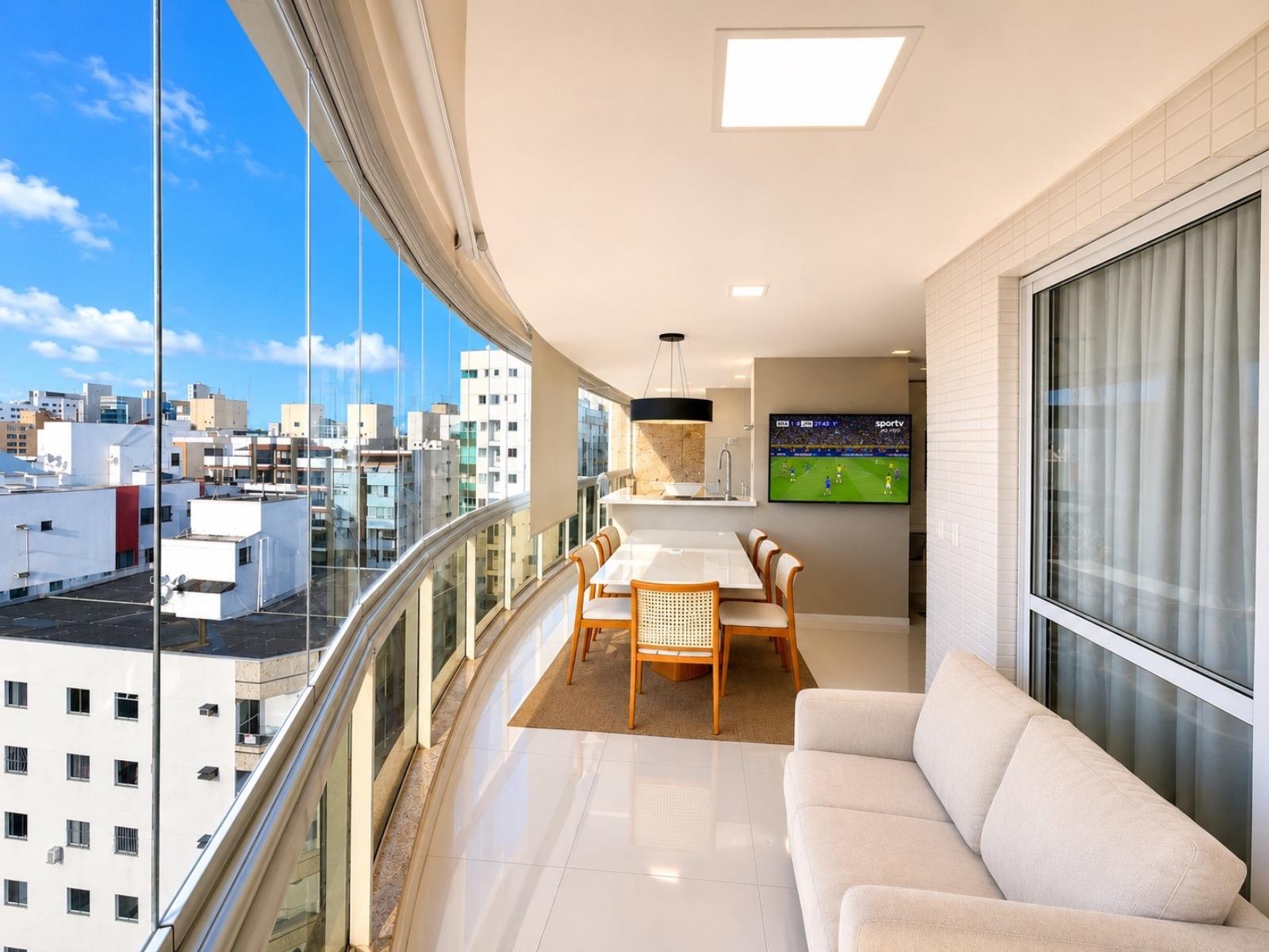 APARTAMENTO em CENTRO